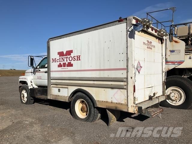 GMC C6500 Вантажівки-цистерни