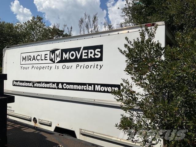 GMC Savana Фургони