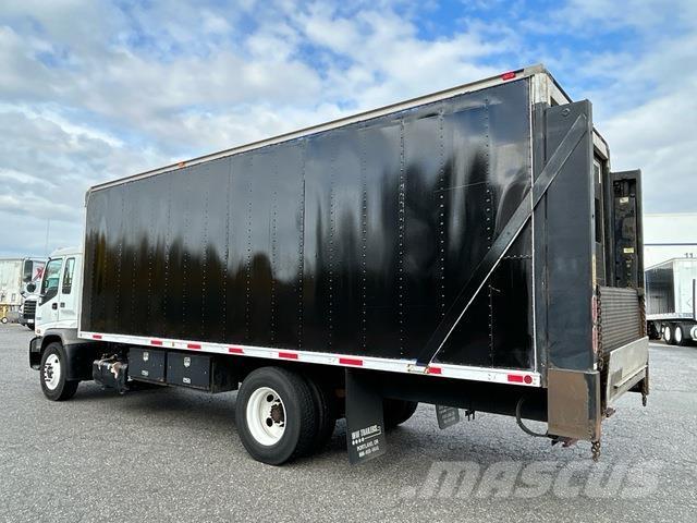 GMC T-Series Фургони