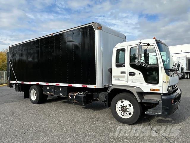 GMC T-Series Фургони