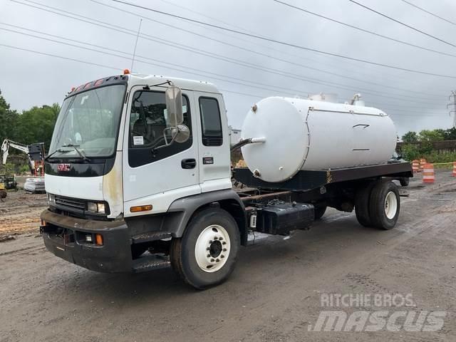 GMC T7500 Поливальні машини