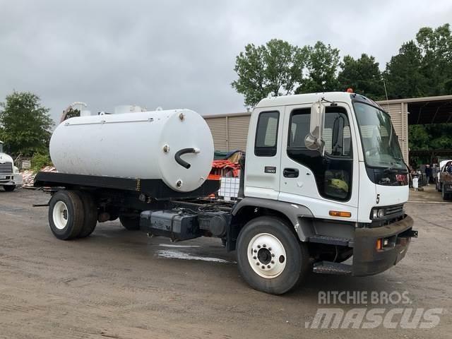 GMC T7500 Поливальні машини