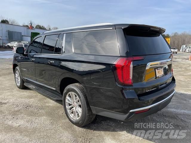 GMC Yukon Автомобілі