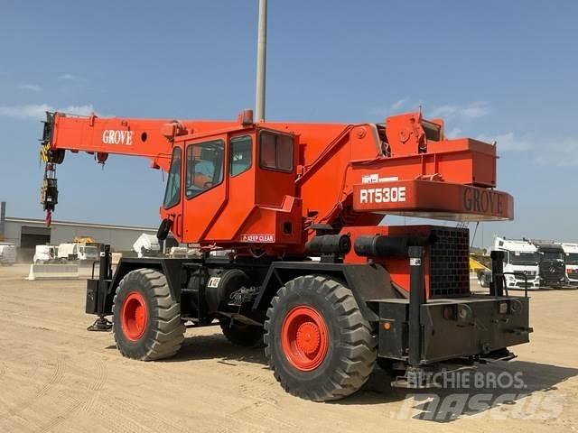 Grove RT530E автокрани всюдиходи