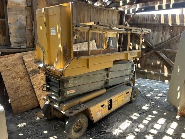 Grove SM3184XT Підйомники-ножиці