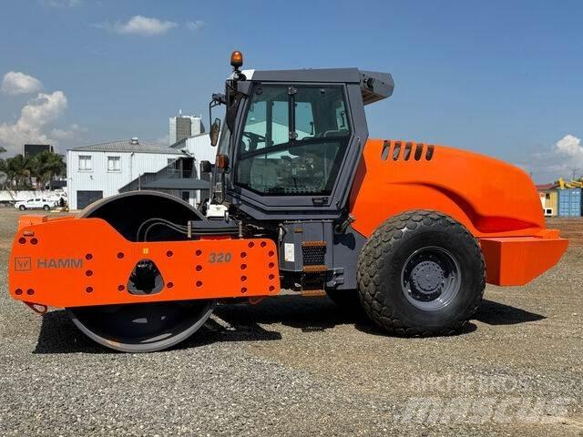 Hamm 320 Грунтові котки