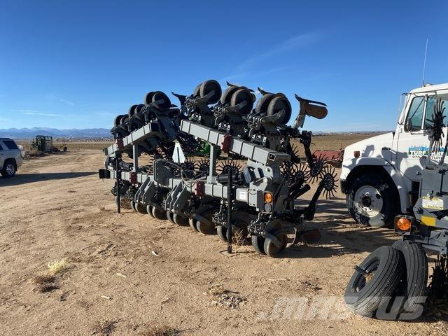 Hiniker 6000 Культиватори