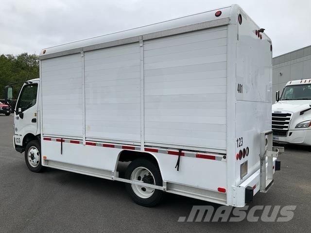 Hino 195H Вантажівки для доставки напоїв