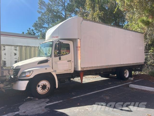 Hino 238 Фургони