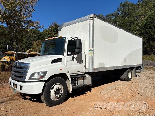 Hino 268 Фургони