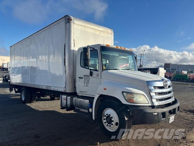 Hino 268 Фургони