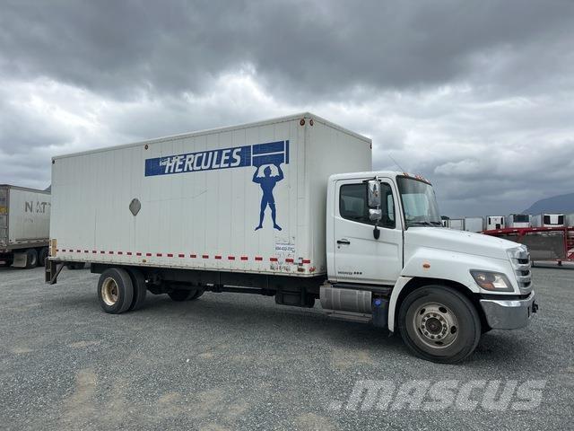 Hino 338 Фургони