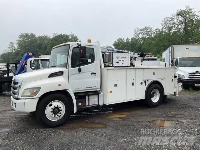 Hino 338 Комунальні автомобілі / автомобілі загального призначення