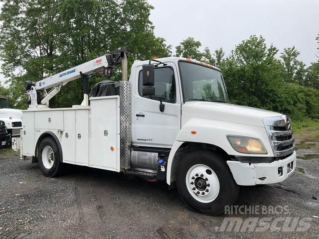 Hino 338 Комунальні автомобілі / автомобілі загального призначення