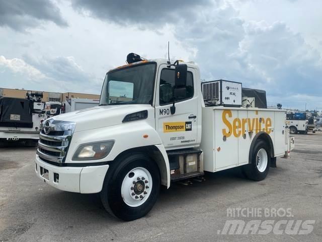 Hino 338 Комунальні автомобілі / автомобілі загального призначення