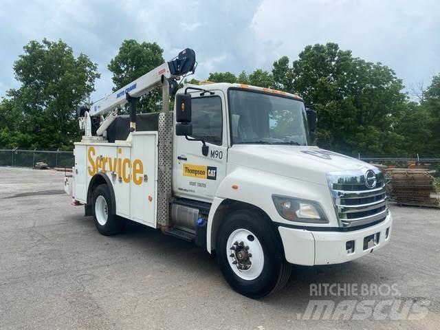Hino 338 Комунальні автомобілі / автомобілі загального призначення