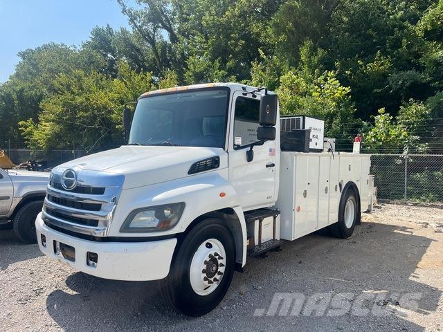 Hino 338 Комунальні автомобілі / автомобілі загального призначення