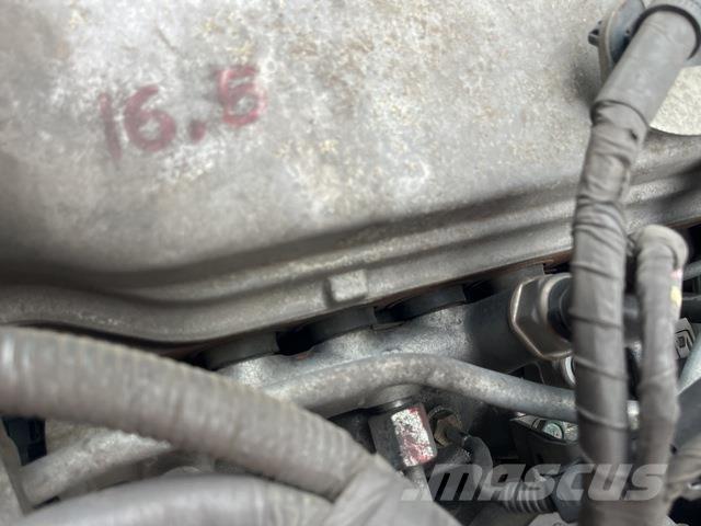 Hino FC Фургони