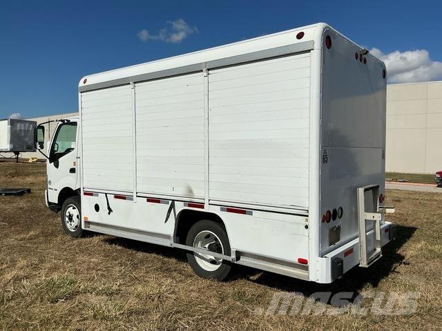 Hino XJC710 Вантажівки для доставки напоїв