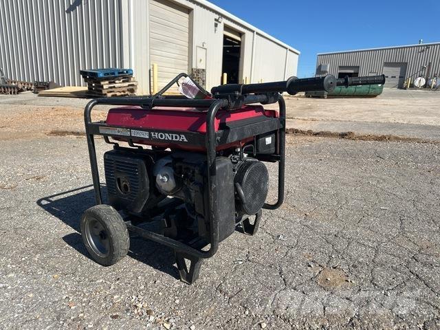 Honda EB 5000X Дизельні генератори