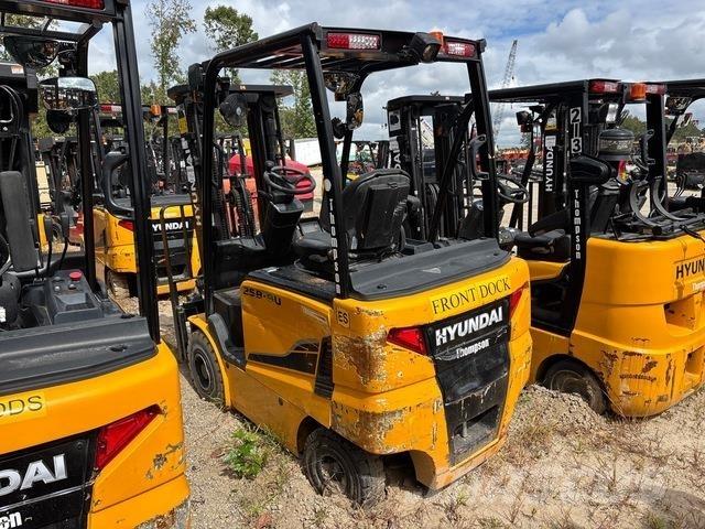 Hyundai 25B-9U Електронавантажувачі