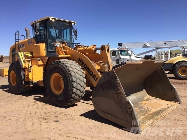 Hyundai HL975 Фронтальні навантажувачі