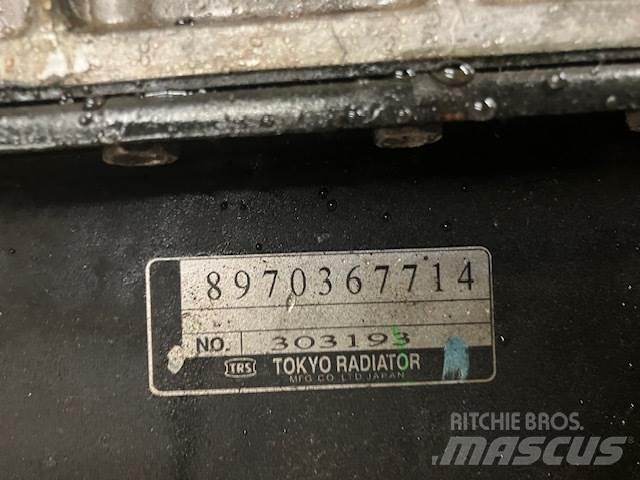 Isuzu C240 Двигуни