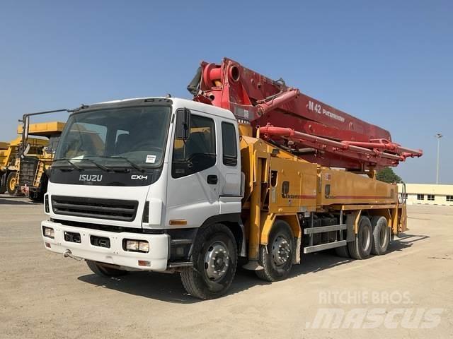 Isuzu CXH50T Бетононасоси