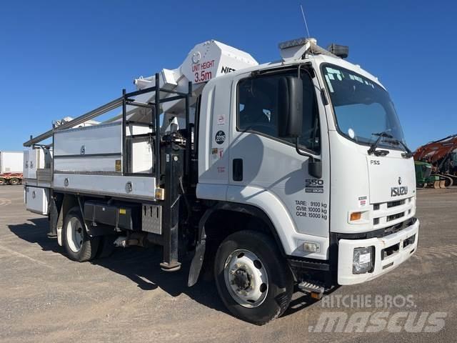 Isuzu FSS550 Автовишки на базі вантажівки