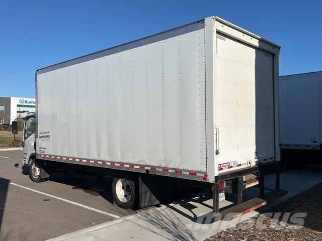 Isuzu NPR Фургони