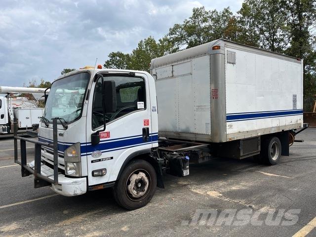Isuzu NQR Фургони