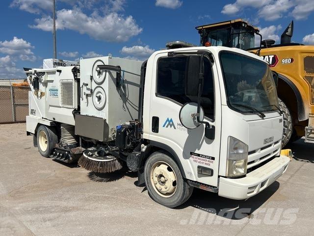 Isuzu NQR Прибиральні машини