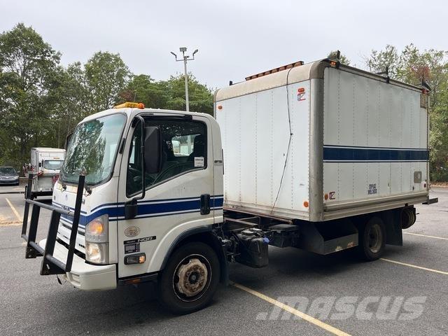 Isuzu NQR Фургони