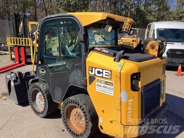 JCB 155 Міні-навантажувачі