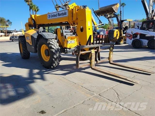 JCB 507-42 Телескопічні навантажувачі