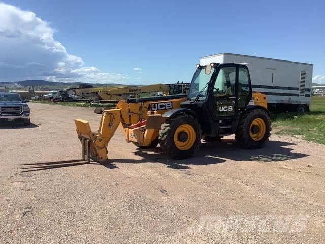 JCB 535-140 Телескопічні навантажувачі