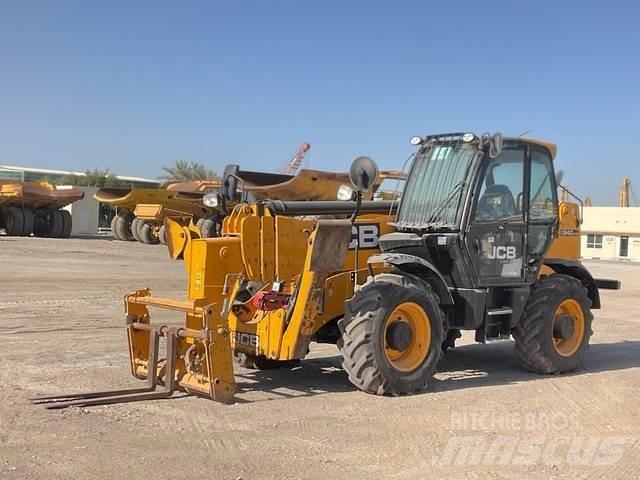 JCB 540-170 Телескопічні навантажувачі