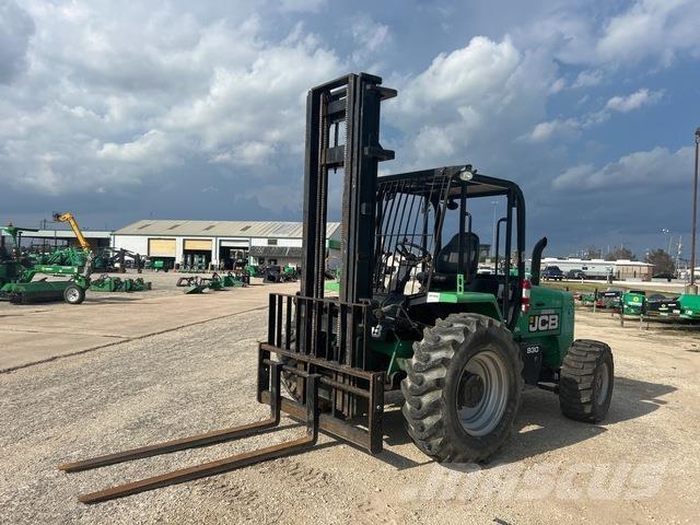 JCB 930 Навантажувачі підвищеної прохідності