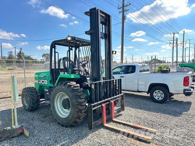 JCB 930 Навантажувачі підвищеної прохідності