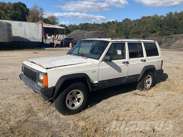Jeep Cherokee Автомобілі