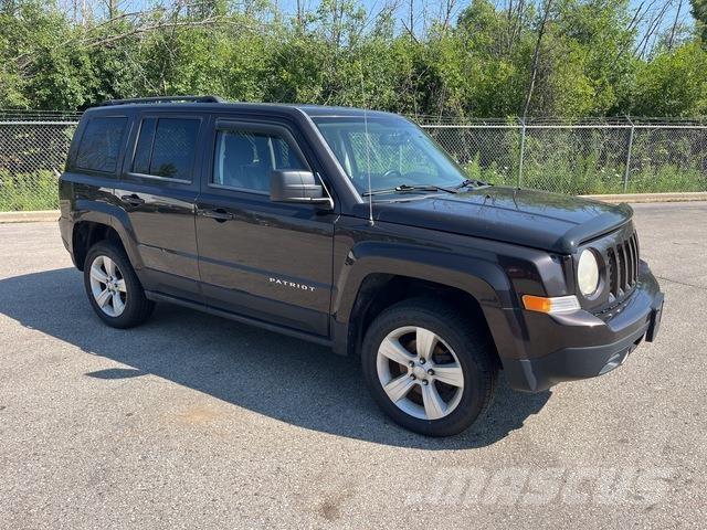 Jeep Patriot Автомобілі