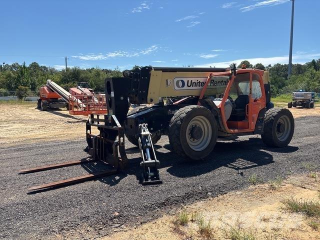 JLG 1055 Телескопічні навантажувачі