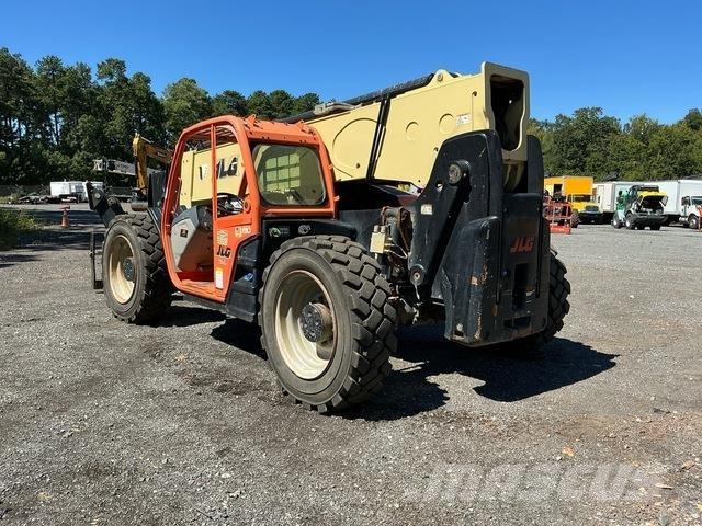 JLG 1055 Телескопічні навантажувачі