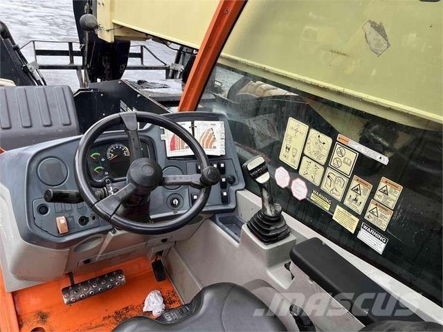 JLG 1055 Телескопічні навантажувачі