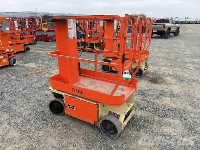 JLG 1230ES Вертикальні щоглові підйомники