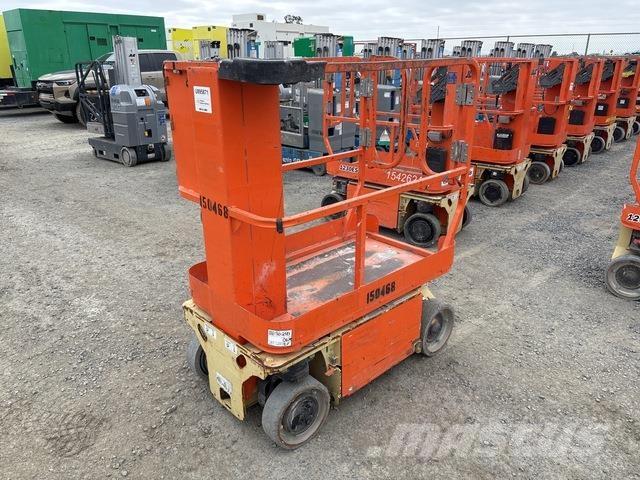 JLG 1230ES Вертикальні щоглові підйомники