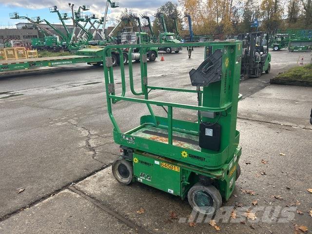 JLG 1230ES Вертикальні щоглові підйомники