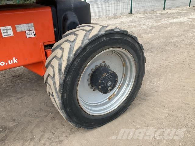 JLG 1250AJ Колінчаті підйомники
