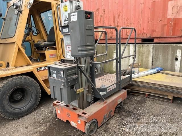 JLG 12SP Вертикальні щоглові підйомники