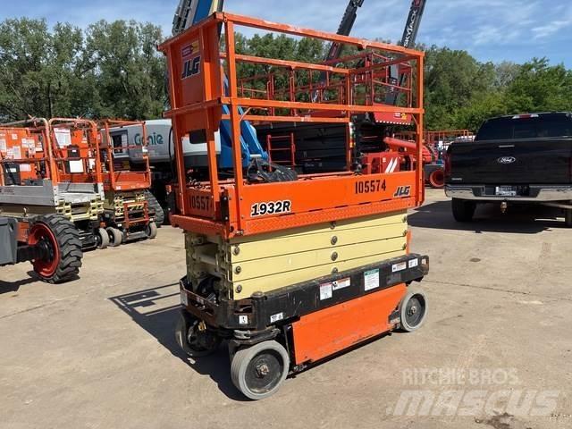 JLG 1932R Підйомники-ножиці